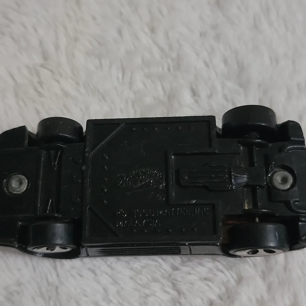 Vintage Ferrari 348 Hot Wheels car 1990